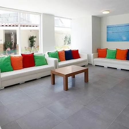 מלון Sunlight Garden