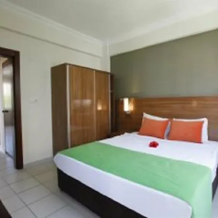 Sunlight Garden Hotel